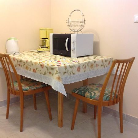 Honved Apartmanhaz Heviz Bagian luar foto