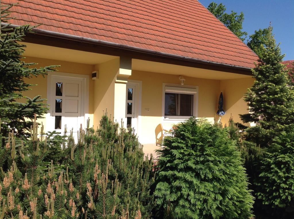 Honved Apartmanhaz Heviz Ruang foto