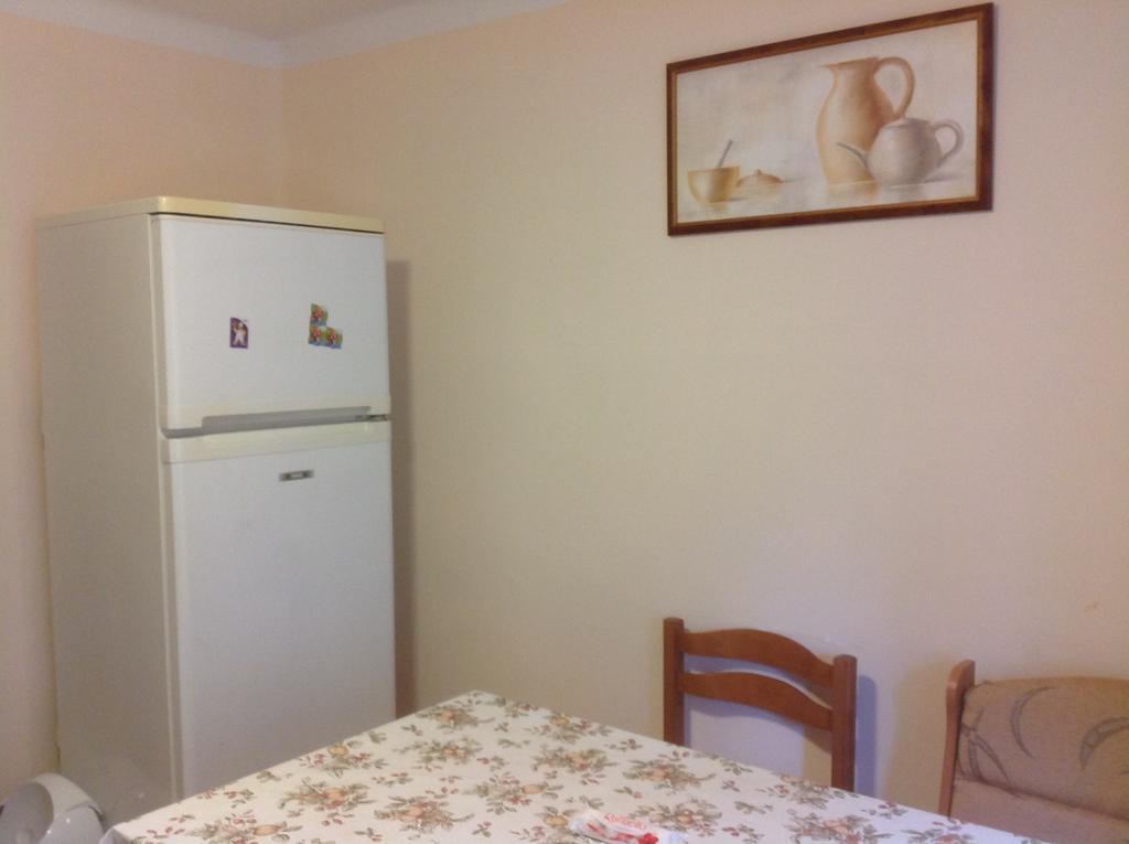 Honved Apartmanhaz Heviz Bagian luar foto